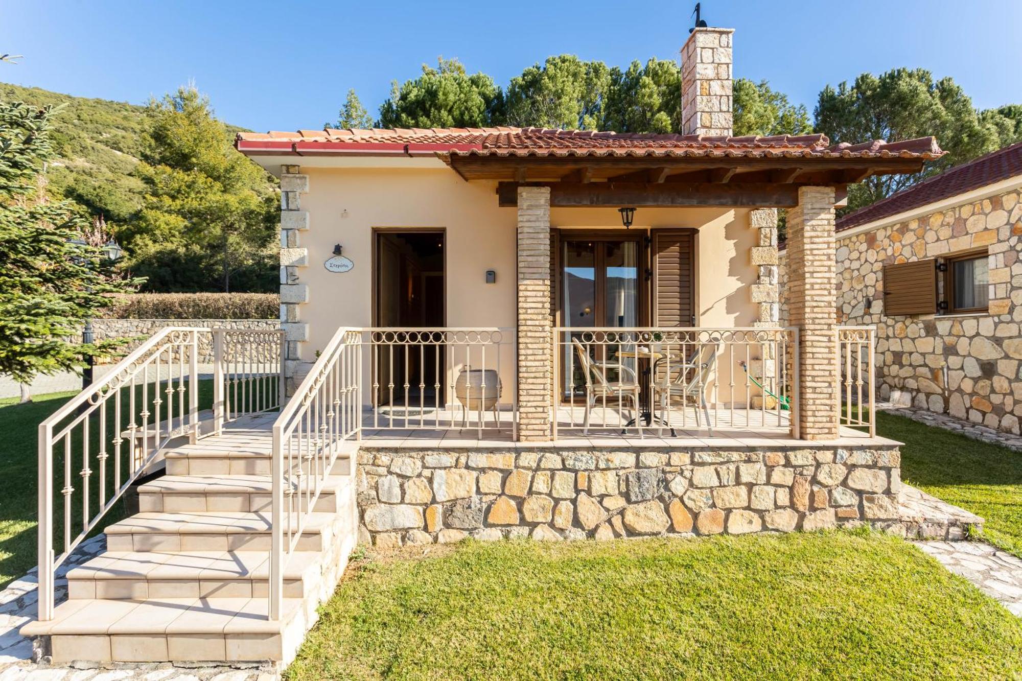 Pleiades Studios All Season Gems - Korinthos Stone Retreats Kalianoi Exteriör bild